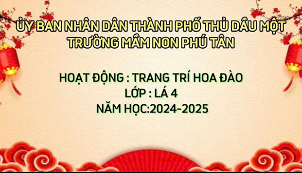 Trang trí hoa đào